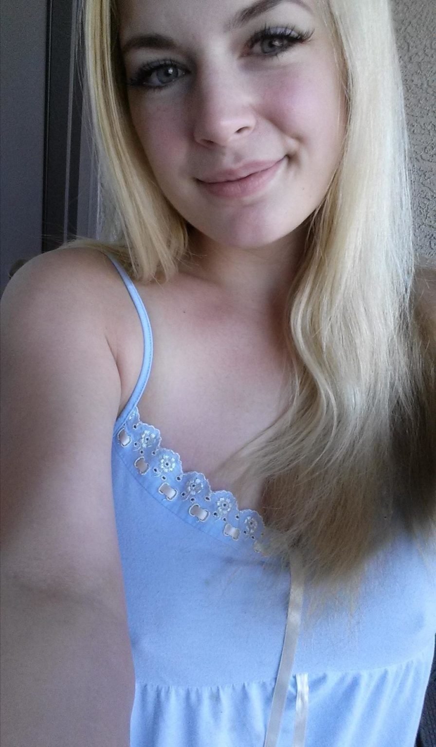 Danielleftv selfie